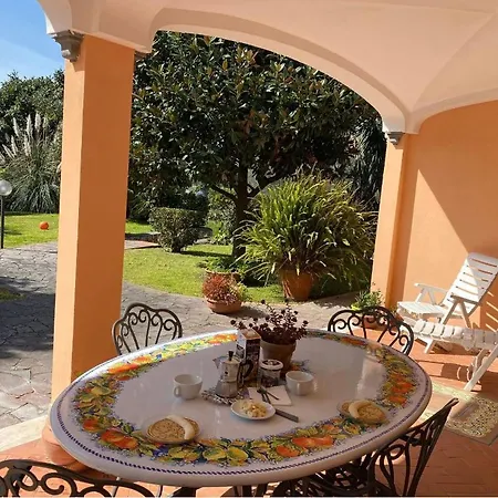 Villa Lovely In Cuma *